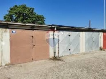 Dlhodobý prenájom priestrannej garáže v Senci na Záhradníckej ulici