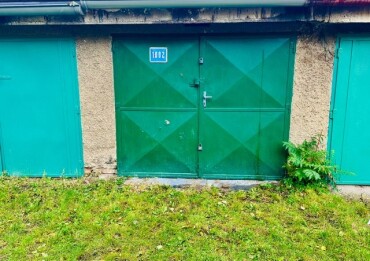 Garáž na predaj s parkovaním pre druhé auto – Oštepová ulica, Košice
