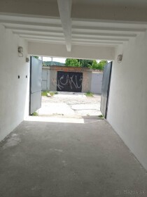 Prenájom priestrannej garáže v Košiciach na Krivej ulici