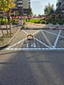 Vonkajšie parkovacie státie na prenájom v Rínok Rača