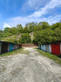 Na predaj murovaná garáž v Prievidzi