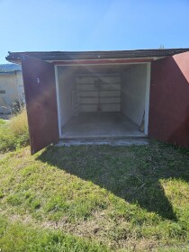 Garáž na predaj vo Svite pri čistiacej stanici