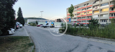 Predaj vonkajšieho parkovacieho miesta v Púchove