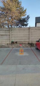 Vonkajšie uzamykateľné parkovacie miesto na prenájom v Nitre