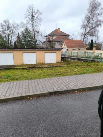 Na predaj dve garáže v Handlovej