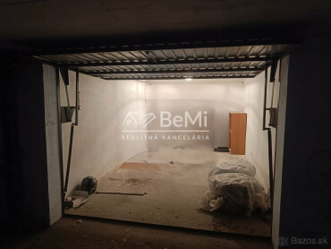 Prenájom garáže s elektrinou v Topoľčanoch, Palárikova