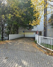 Predaj priestrannej garáže v parkovacom dome na Medveďovej ulici, Petržalka