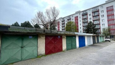 Na predaj vnútorná garáž 20 m2 na Haburskej ulici, Bratislava - Ružinov