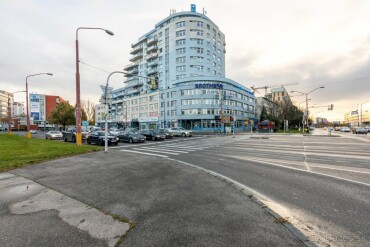 Na predaj garážové státie v suteréne na Tomášikovej ulici, Ružinov