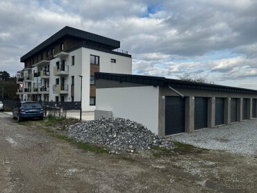 Na predaj nové radové garáže v Bystričke pri Martine