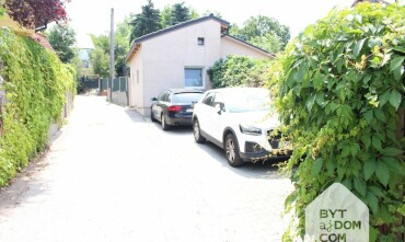 Prenájom dvoch parkovacích miest na Vysokohorskej ulici v Lamači