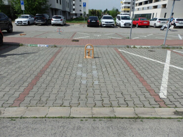 Predaj vonkajšieho parkovacieho miesta v Galante West