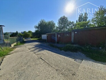 Murovaná garáž s elektrikou a jamou na predaj v Zvolene