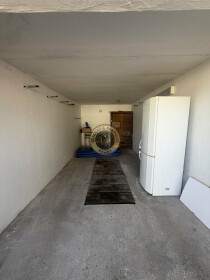 Na predaj garáž v Senici, časť Čáčov s elektrinou a montážnou jamou