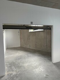 Dlhodobý prenájom podzemnej garáže na Zvončekovej ulici, 22m2