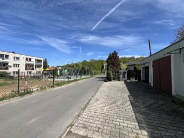 Predaj murované garáže v Haliči pri základnej škole