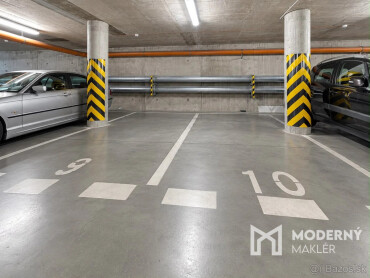 Na predaj kryté parkovacie státie č. 10 v Bratislave – Nové Mesto