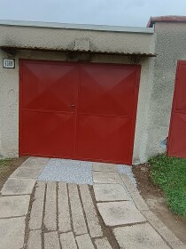 Priestranná garáž na predaj v sídlisku Tarča