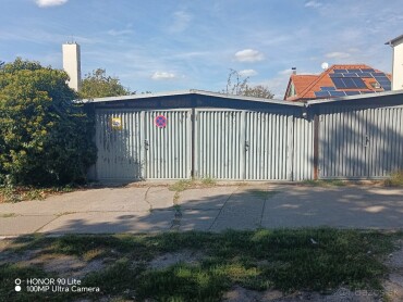 Prenájom garáže s elektrinou v Leviciach