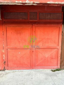 Samostatná garáž na predaj na Bebravskej ulici vo Vrakuni