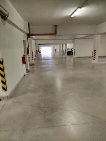 Prenájom garážového státia na Zobore za 75,- Euro mesačne