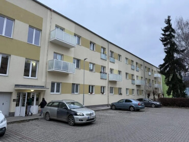 Prenájom parkovacieho miesta pred bytovkou Mládežnícka 323/19