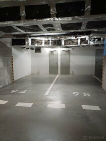 Prenájom vnútorného parkovacieho miesta s kobkou v City Park