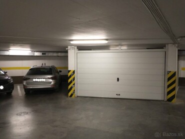 Prenájom uzamykateľnej dvojgaráže v Bratislave na Sliačskej ulici