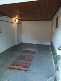 Garáž na prenájom s montážnou jamou a elektrinou