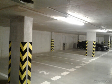 Prenájom garážového parkovacieho miesta v Bratislave - Petržalka - Železničná stanica