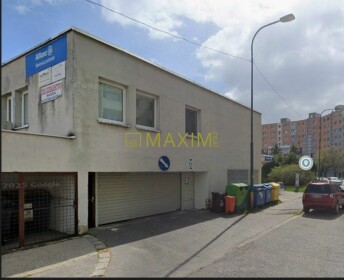 Predaj priestrannej garáže s elektrinou na Kolískovej ulici