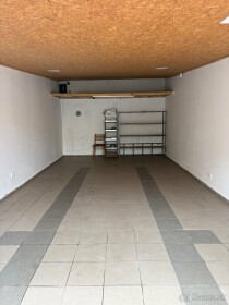 Prenájom garáže na ulici 13. januára s elektrinou a zabezpečením