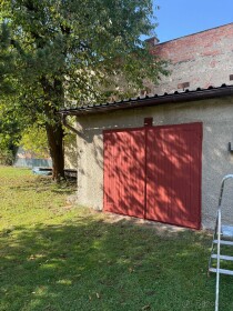 Prenájom priestrannej garáže v centre Čadce pri kostole