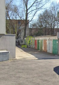 Samostatná garáž na predaj v Ružinove na ulici Planét