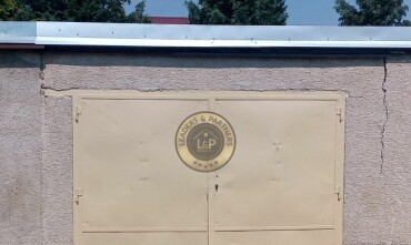 Predaj garáže s pivnicou a montážnou jamou v Hlohovci - časť Peter