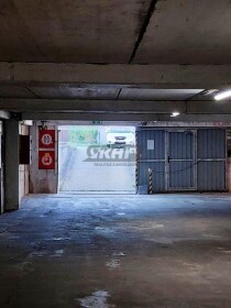 Samostatná garáž na predaj na Macharovej ulici v Petržalke