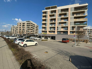 Prenájom vonkajšieho parkovacieho miesta na Inoveckej 3, Košice
