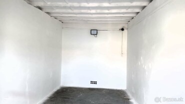 Tehlová garáž na predaj v Banskej Bystrici na Jegororovej ulici