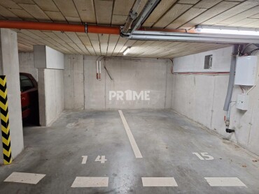 Parkovacie miesta v garáži, Novostavba, ulica na Pasekách, Rača
