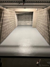 Prenájom garáže s elektrinou na Mraziarenskej ulici v Bratislave