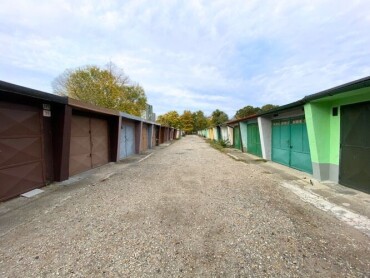 Na predaj: Garáž 23 m² v Galante pri parku