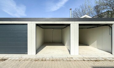 NAVA | NOVÉ ČERSTVO SKOLAUDOVANÉ GARÁŽE PRI ŠPORTOVEJ UL. - DUNAJSKÁ STREDA