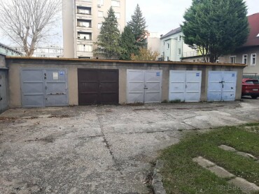 Samostatne stojaca garáž na predaj v Ružinove, BA