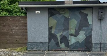 Na predaj murovaná dvojgaráž s elektrinou a jamou v Komárne