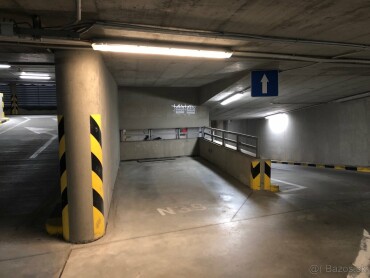 Samostatné garážové státie na prenájom v Tri Veže