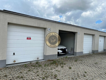 Predaj garáže s rozlohou 24 m2 v Dunajskej Lužnej