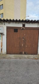 Na predaj murovaná garáž na Moldavskej ceste