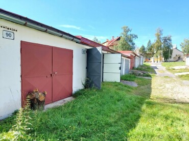 PREDAJ: MÚROVANÁ GARÁŽ S POZEMKOM 20 M2, DOLNÝ SMOKOVEC