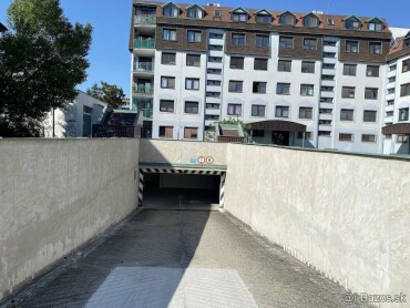 Prenájom veľkého garážového státia v podzemnej garáži na Mierovej ulici 54