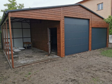 Predaj plechovej garáže s prístreškom 9x6 m